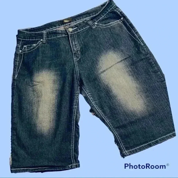 Jean Shorts New Without Tags - Picture 1 of 3